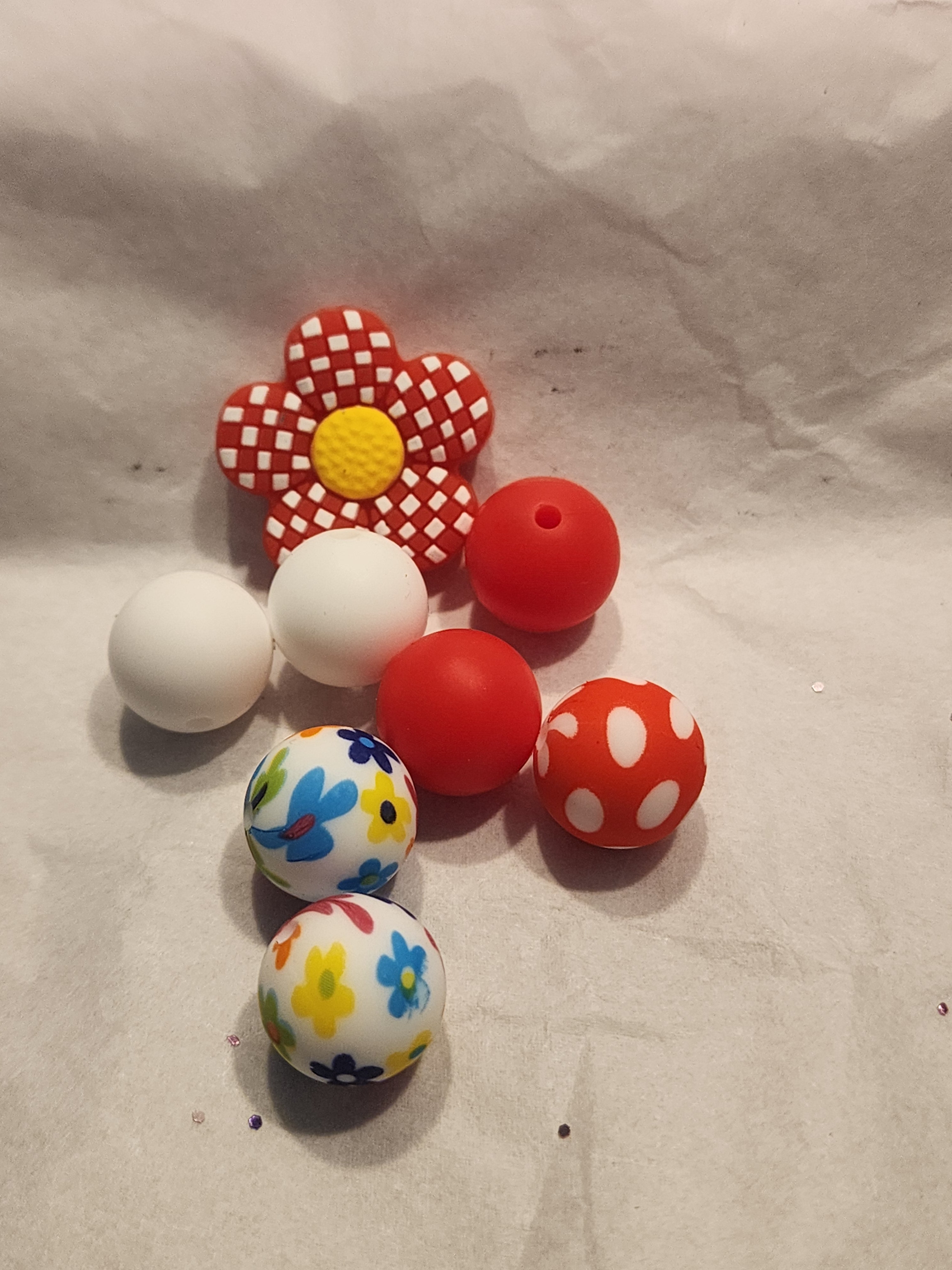 Red flower kit